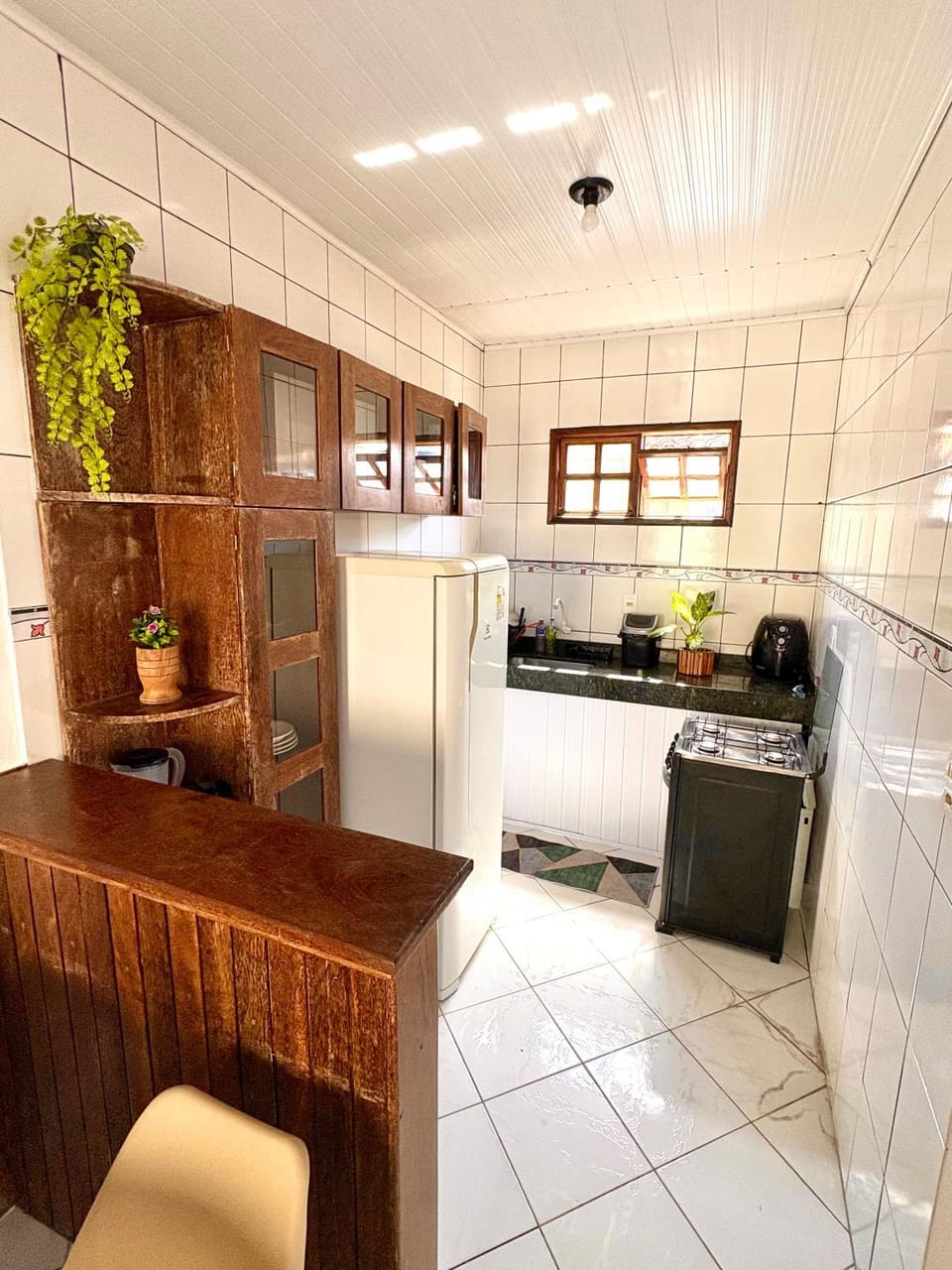 Kitchen or kitchenette, Dining area, dishwasher, minibar, oven, pet friendly, stove