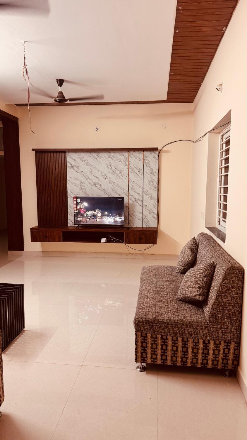 Home stay in Gundlapochampally near Kompally bridge secunderabad Aparna Vacation rental in Secunderabad