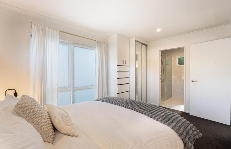 Studio 17 Private Standalone Studio in Greenhithe North Shore House in Auckland