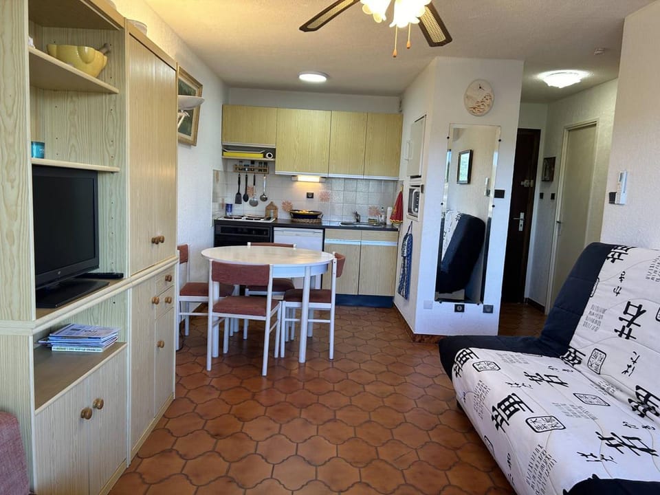 Appartement 2 pièces climatisé, vue mer à Bormes-les-Mimosas - FR-1-251-883 Apartment in Bormes-les-Mimosas