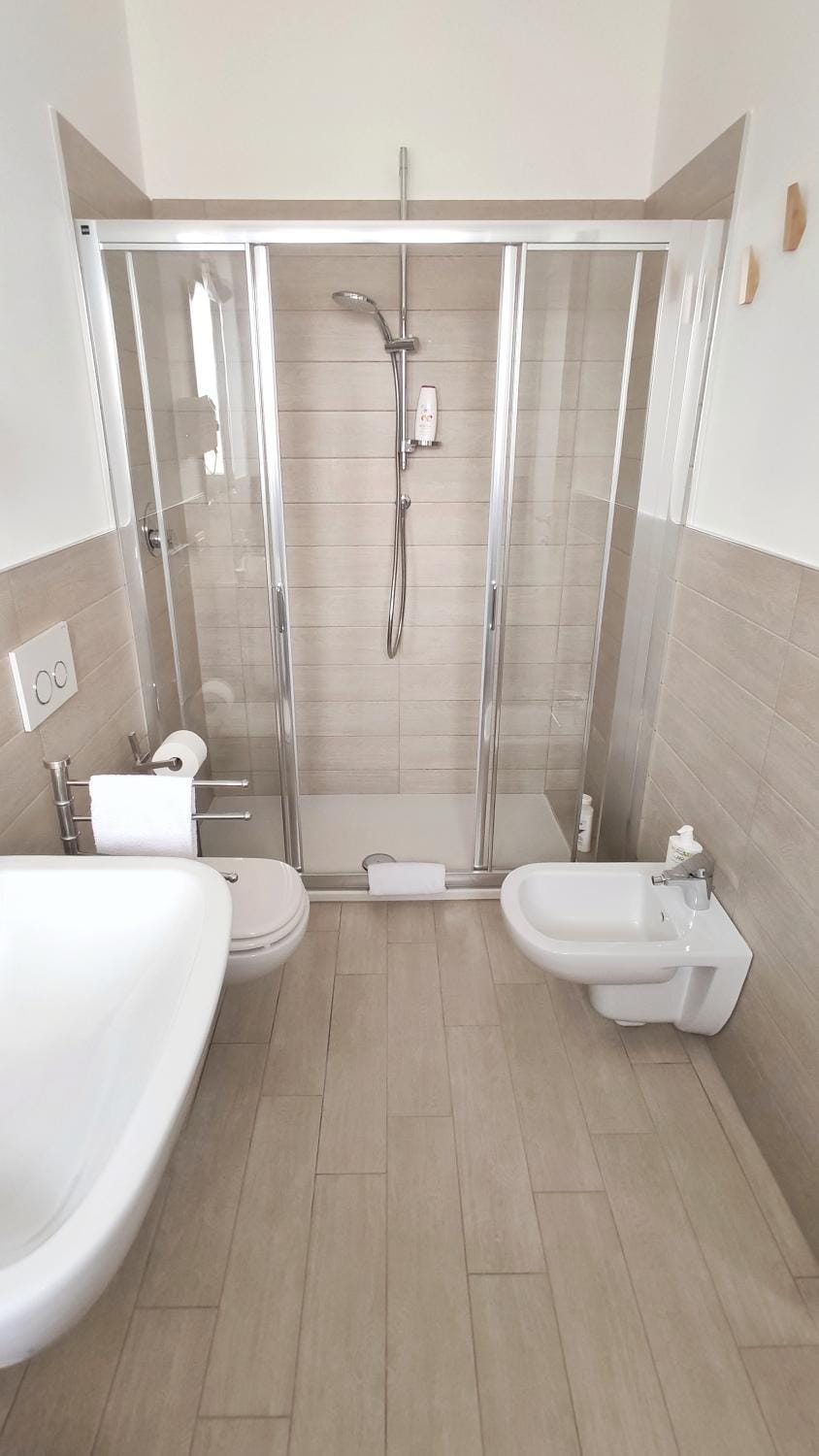 Toilet, Bathroom