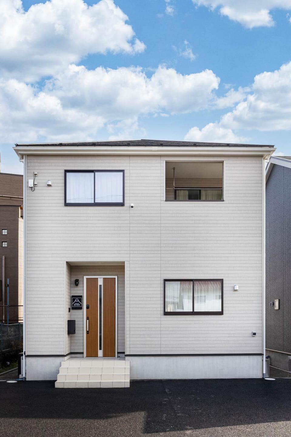 Property building, Day