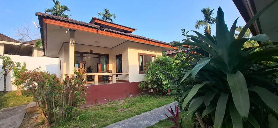 Ananda resort, Villa7 in Maenam Jungle House in Ko Samui