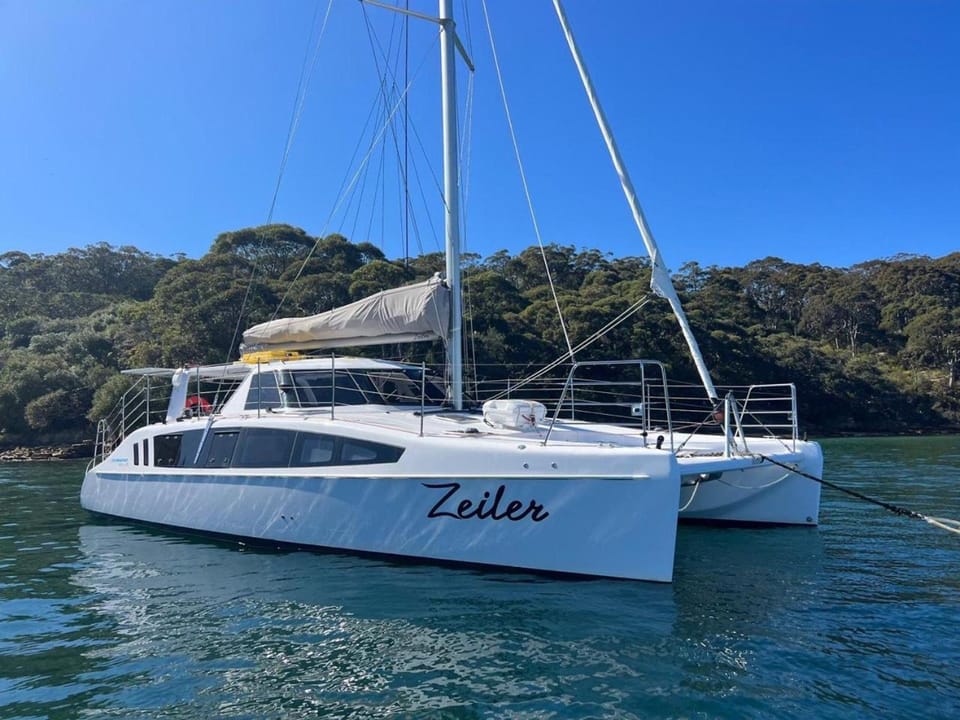 Private Boat Tours Sydney Docked boat in Sydney