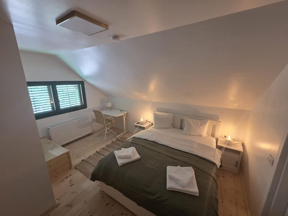 La casa morarului Bed and Breakfast in Romania
