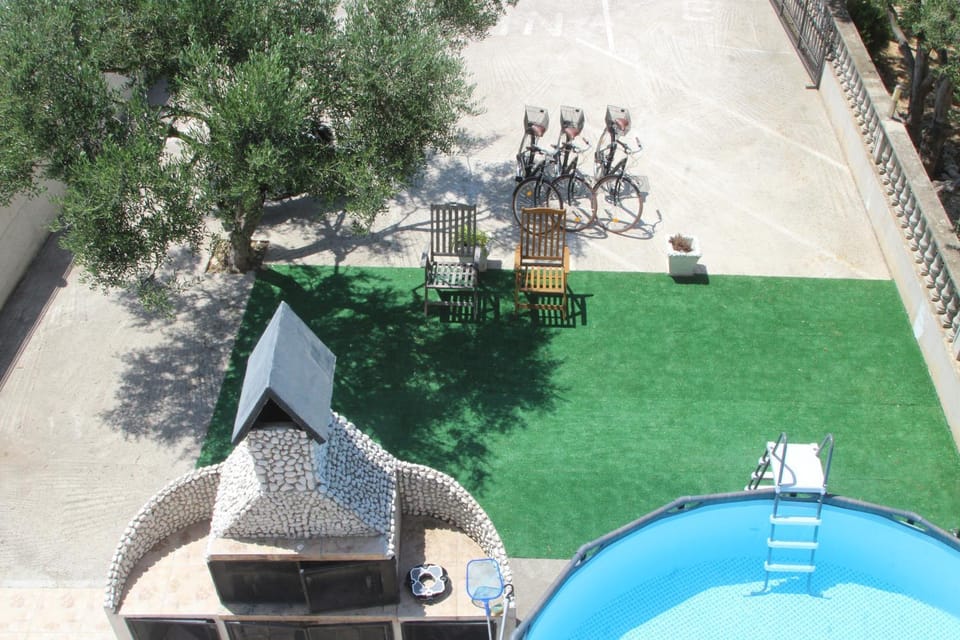 View (from property/room), Pool view, Swimming pool