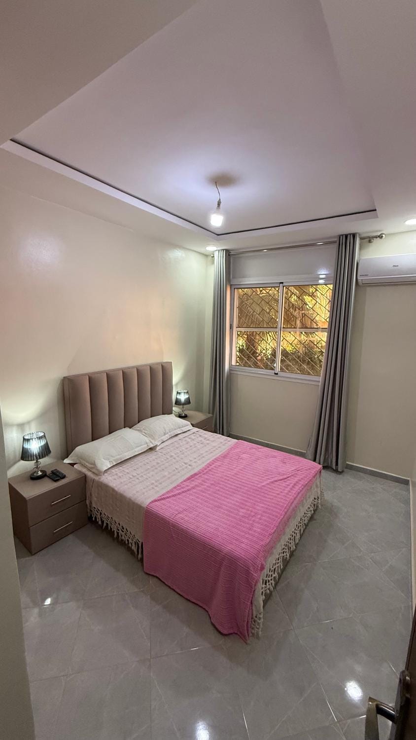 Bed, Bedroom, Street view, flat iron, furniture, internet, air conditioner