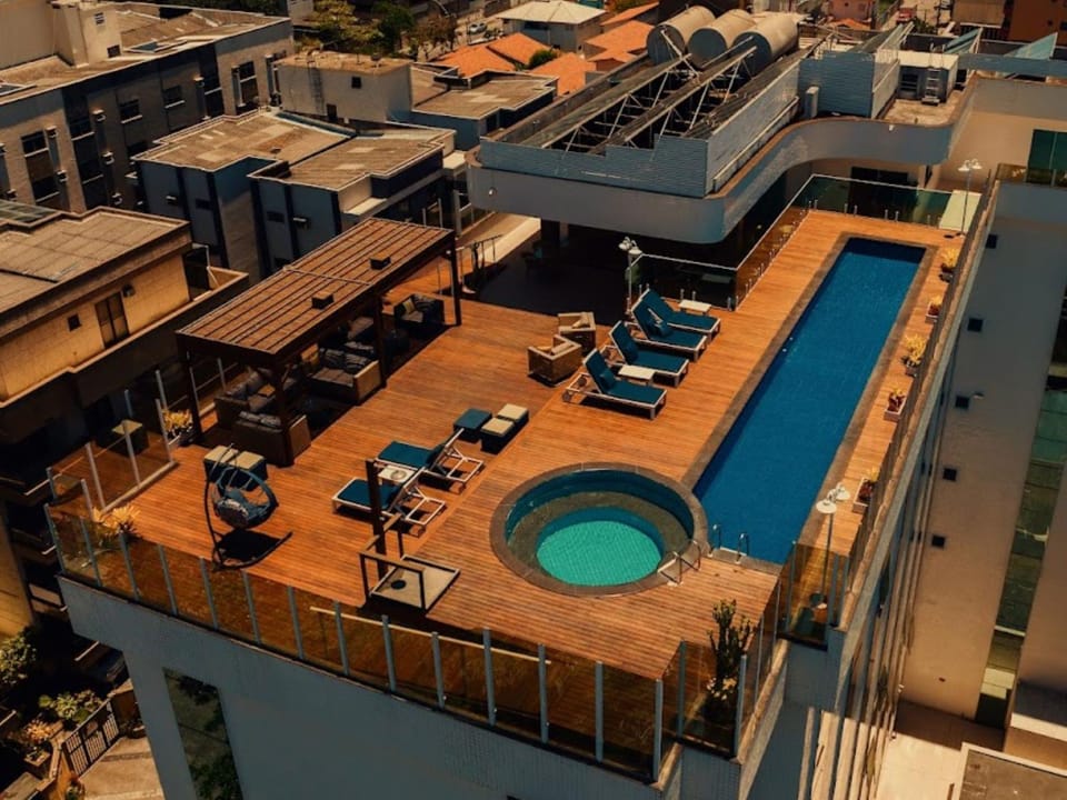 Property building, Day, Bird's eye view, Hot Tub, View (from property/room), Balcony/Terrace, Pool view, Swimming pool, sunbed