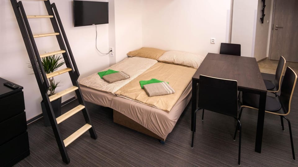 Bed, TV and multimedia