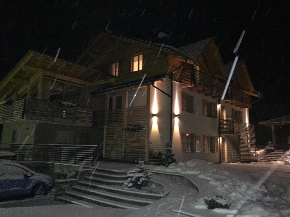 Property building, Winter