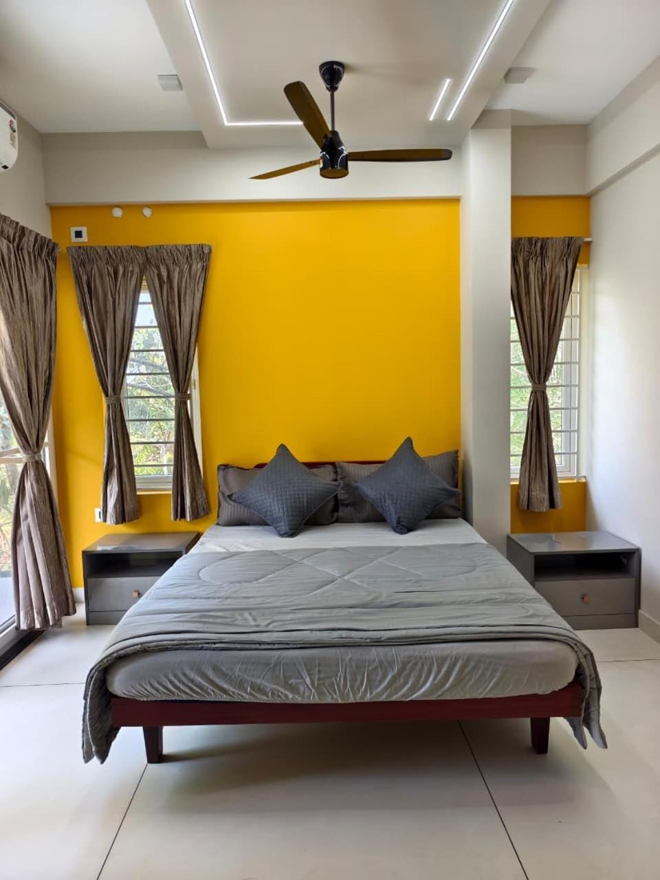 G10 & 12 - Sabari Enclave Premium One bedroom Apartment Apartment in Thiruvananthapuram