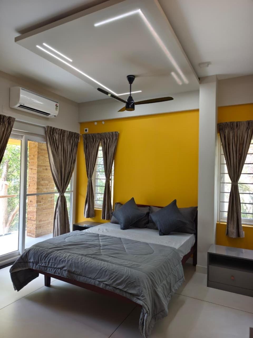 G10 & 12 - Sabari Enclave Premium One bedroom Apartment Apartment in Thiruvananthapuram