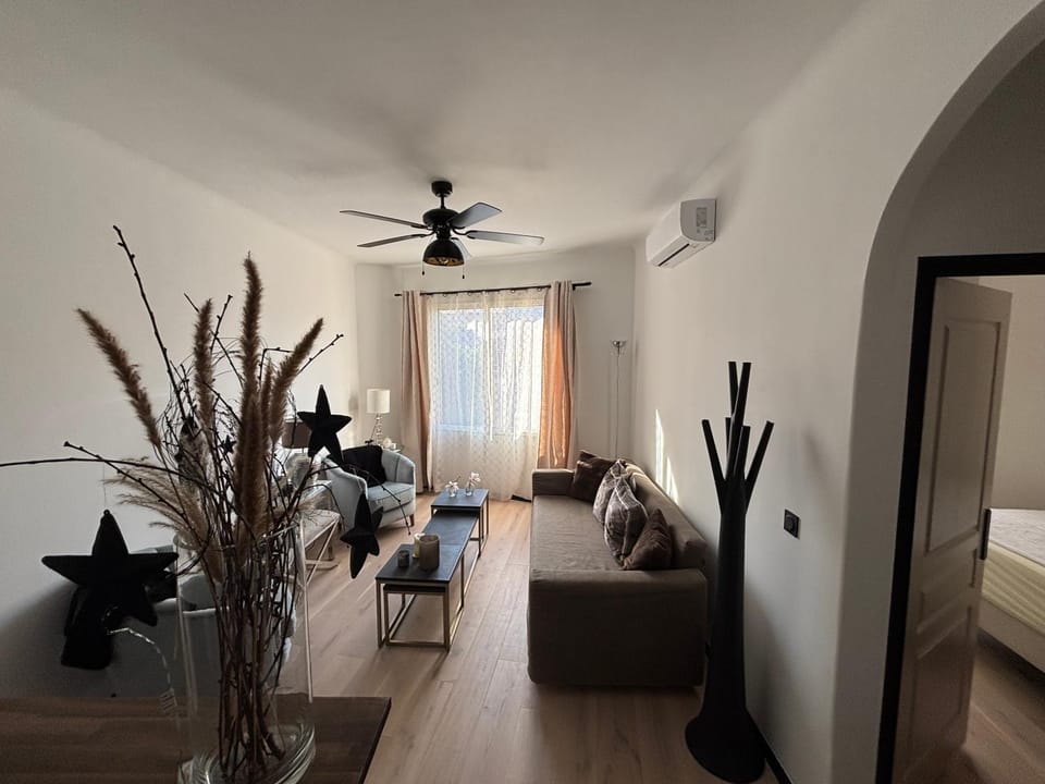 Luxury, newly renovated, 2-room apartment, Banana Apartment in Cannes