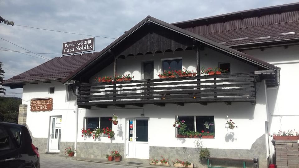 Property building, Facade/entrance