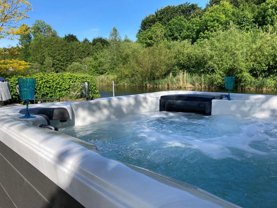 Scandinavisch Nr. 221 | 8 Pers. Jacuzzi House in Biddinghuizen