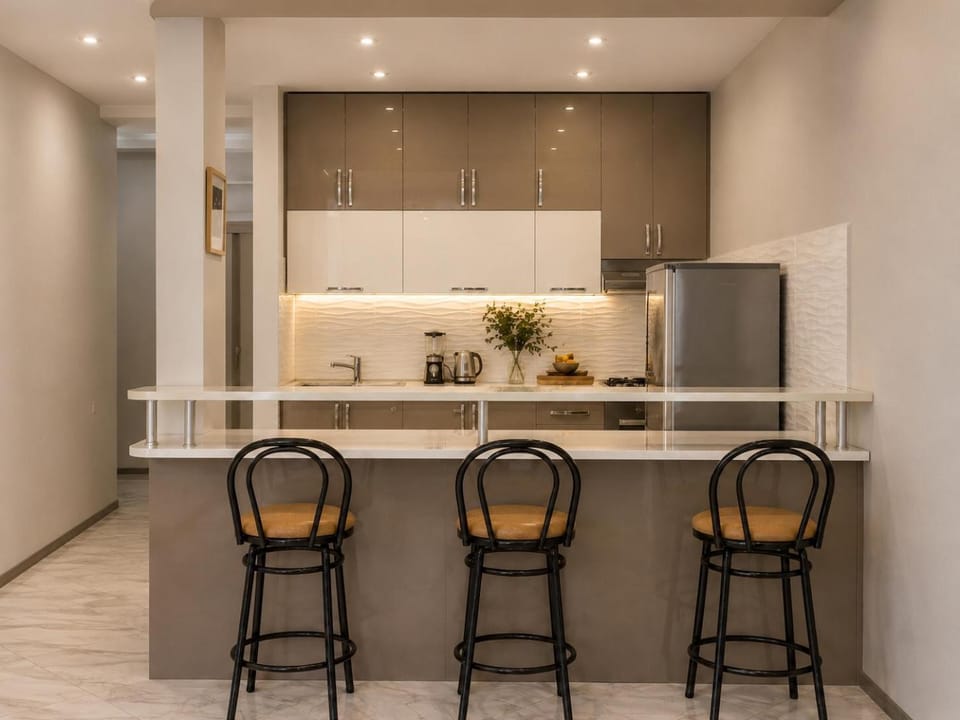 Dining area, oven, pet friendly