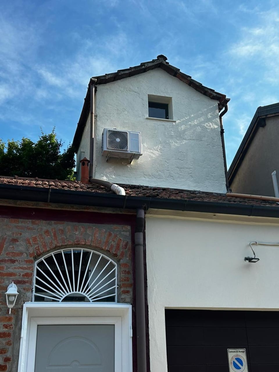 Loft in a farmhouse a 5 minuti da Assago forum Apartment in Milan