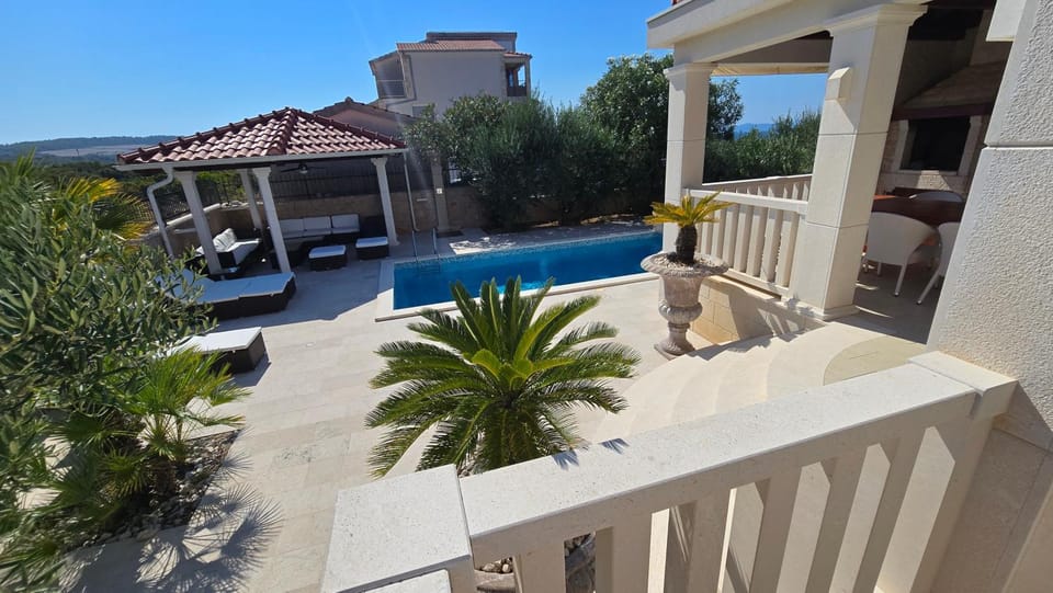 Luxury Family Villa Maslina with Pool -Šolta Island near Split Villa in Split-Dalmatia County
