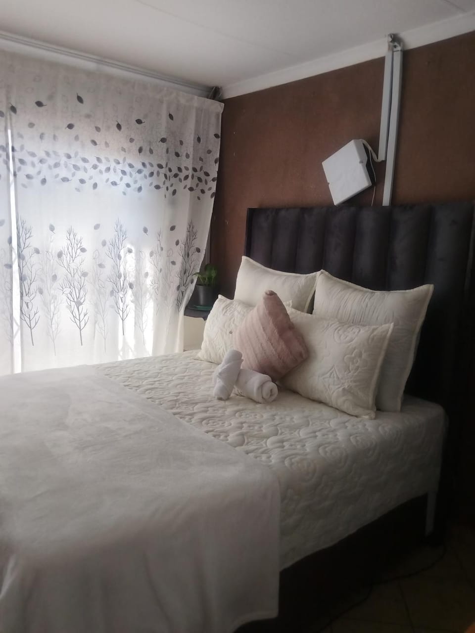Soshanguve Lux Accom Room 03 Bed and Breakfast in Gauteng