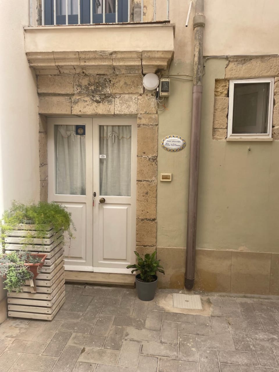 Facade/entrance, Day