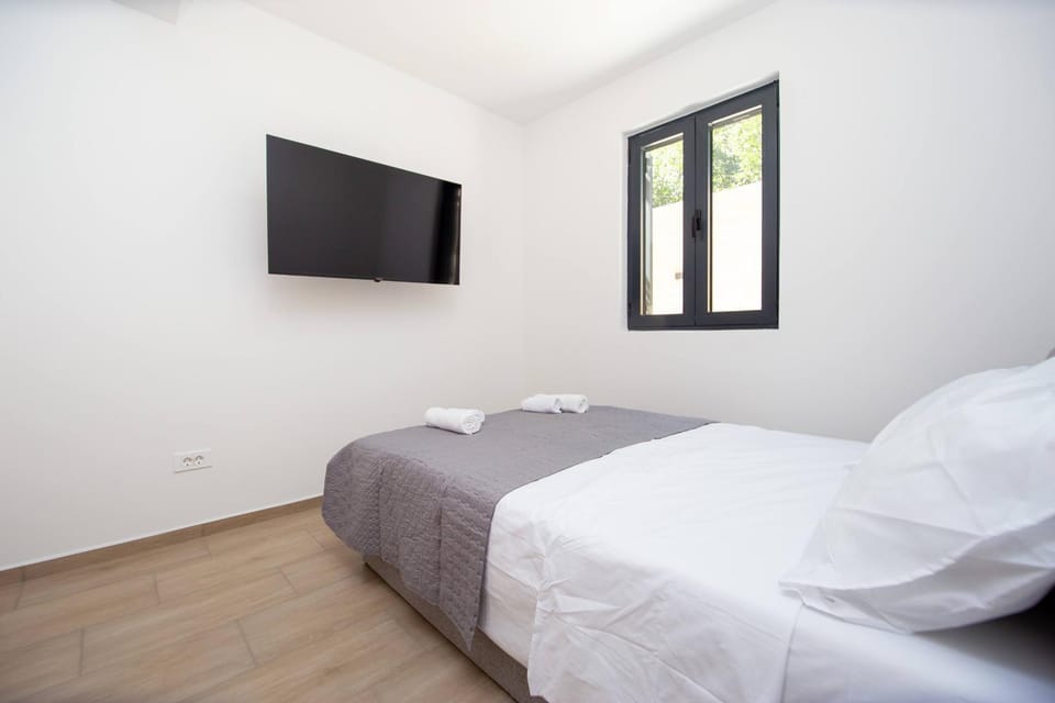 Nina Apartments Prcanj Apartment in Kotor Municipality