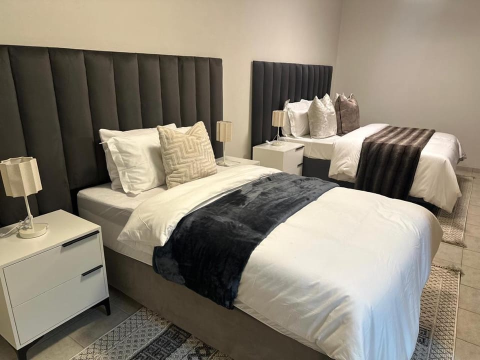 Phela Guesthouse Bed and Breakfast in Gauteng