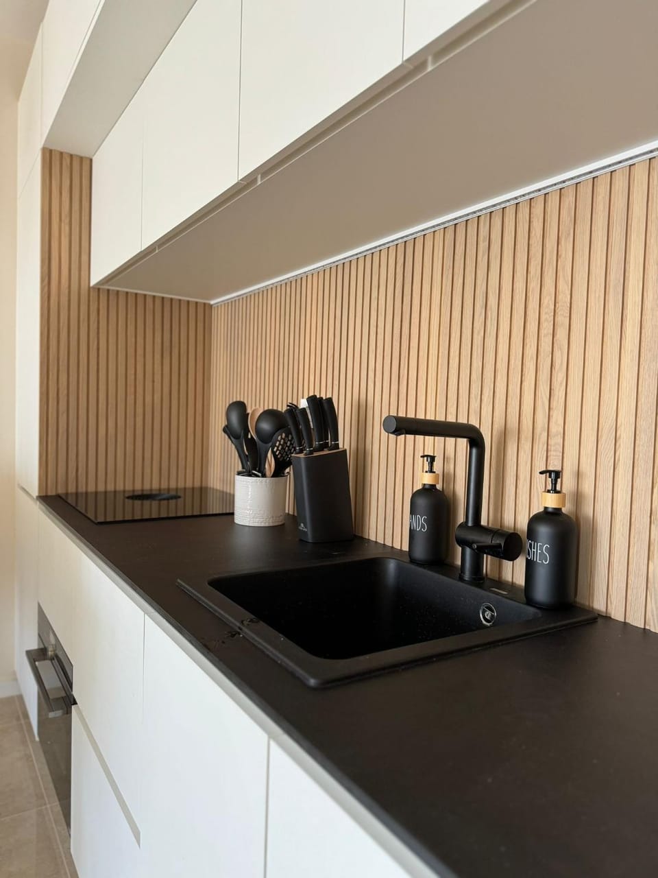 Property building, Breakfast
