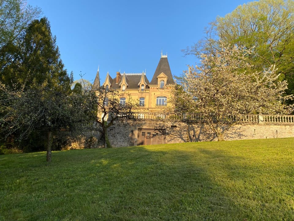 La Vie de Château Apartment in Jura