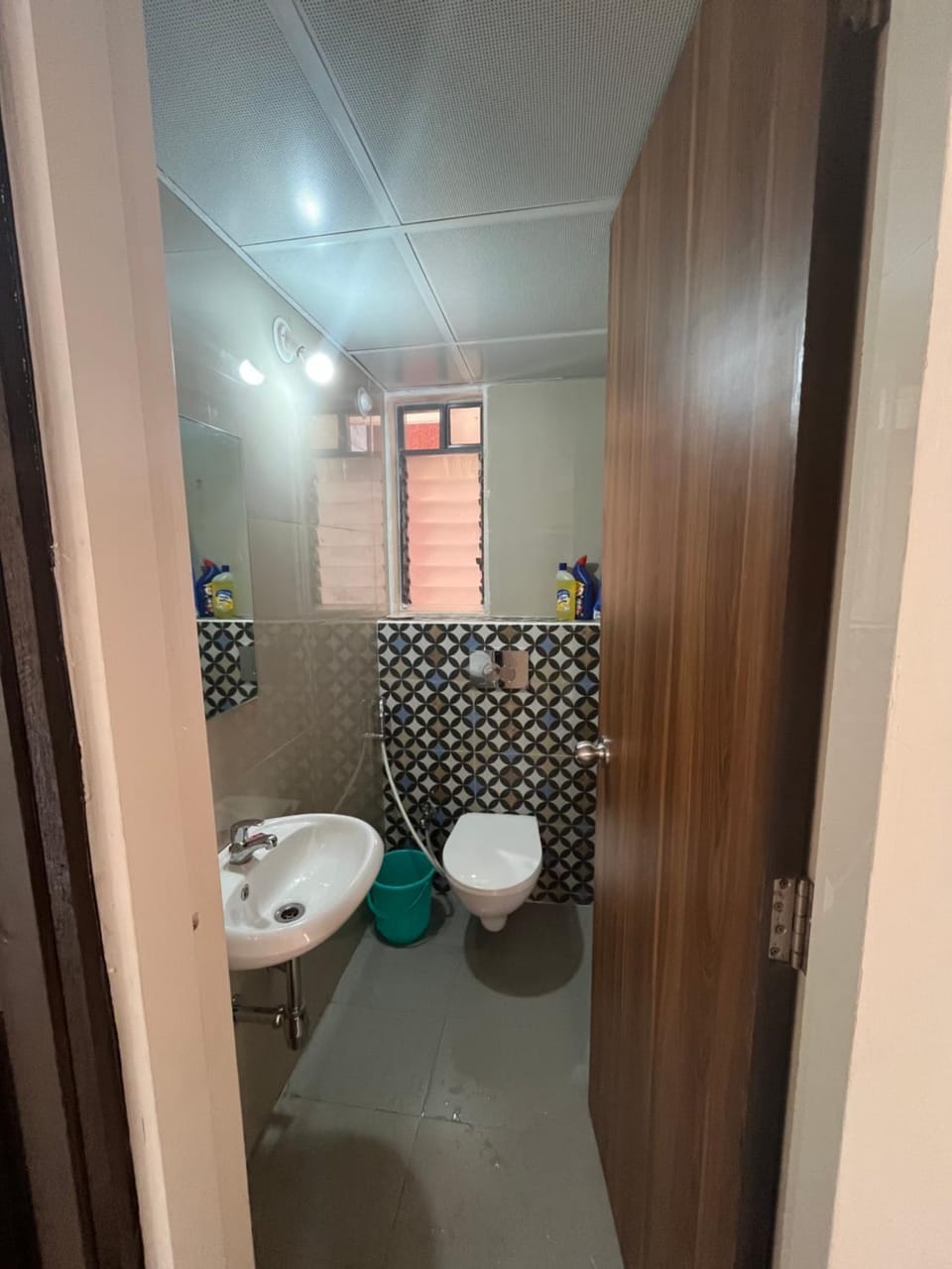 Dosti Grater Thane Apartment in Thane