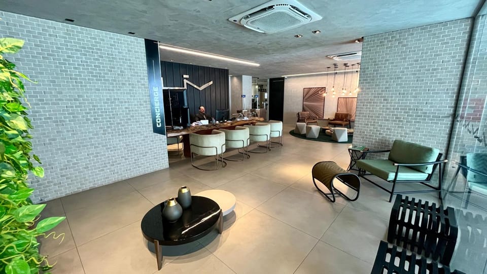 Staff, Lobby or reception, Lounge or bar, concierge, acessibility