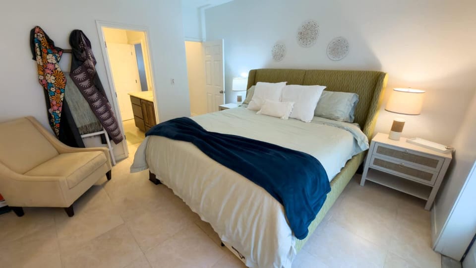 Sunset Bay Views - Private 3 Levels - Rooftop Patio House in South Padre Island