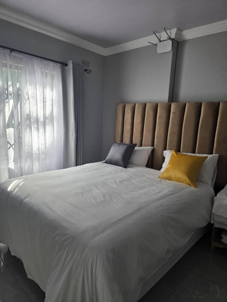 Cozy Corner Apartment in Zimbabwe