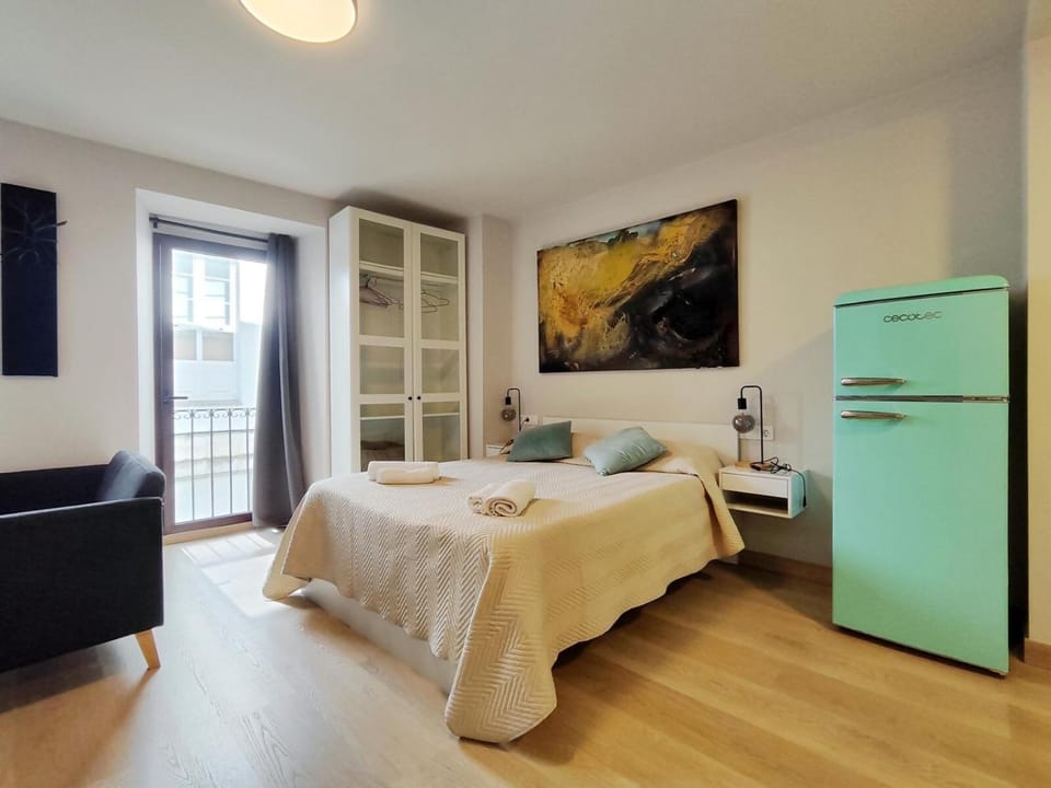 Bed, Photo of the whole room
