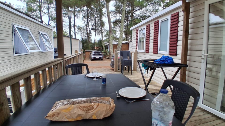 Mobilhome 3 chambres chez Yvan Campground/ 
RV Resort in Saint-Julien-en-Born