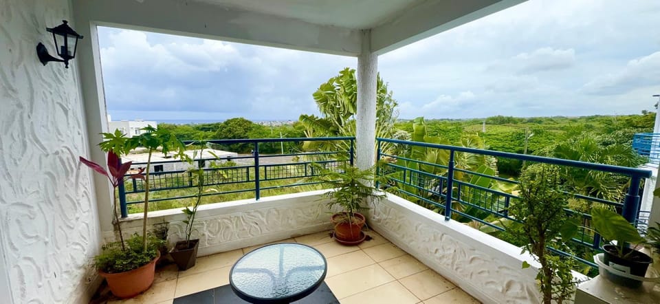Ensuite Room in a shared apartment with pool Vacation rental in Rivière Noire District, Mauritius
