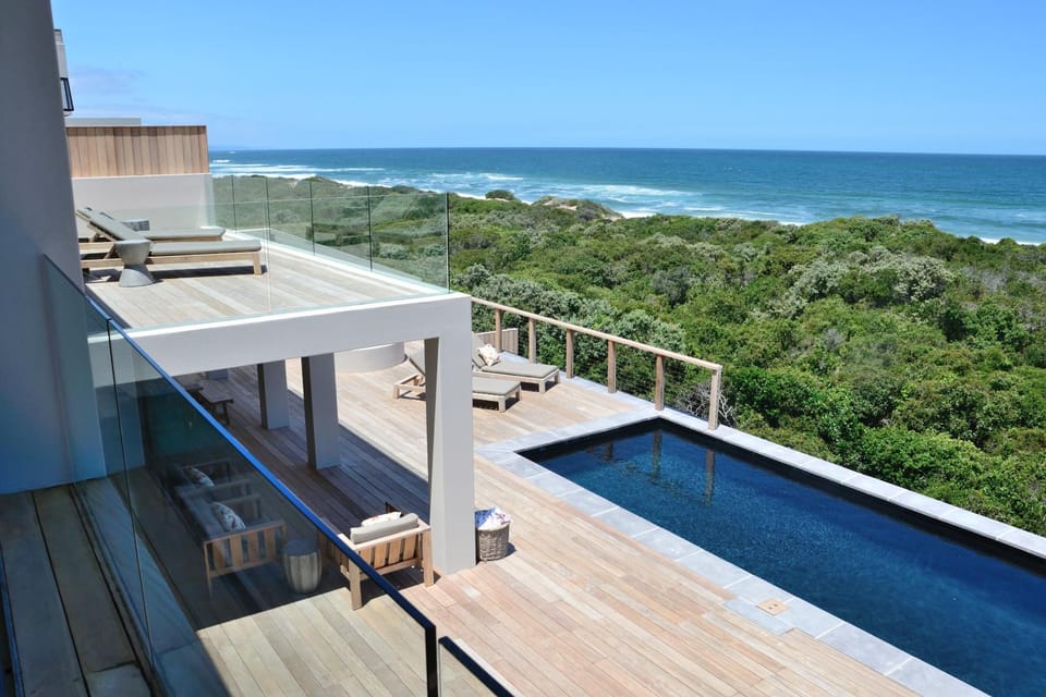 Property building, Balcony/Terrace