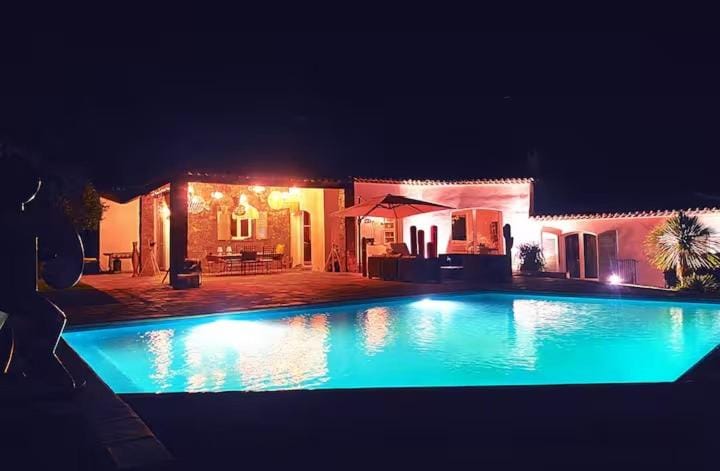 Luxury Villa, Infinity Pool, Beach 5 min Villa in Gassin
