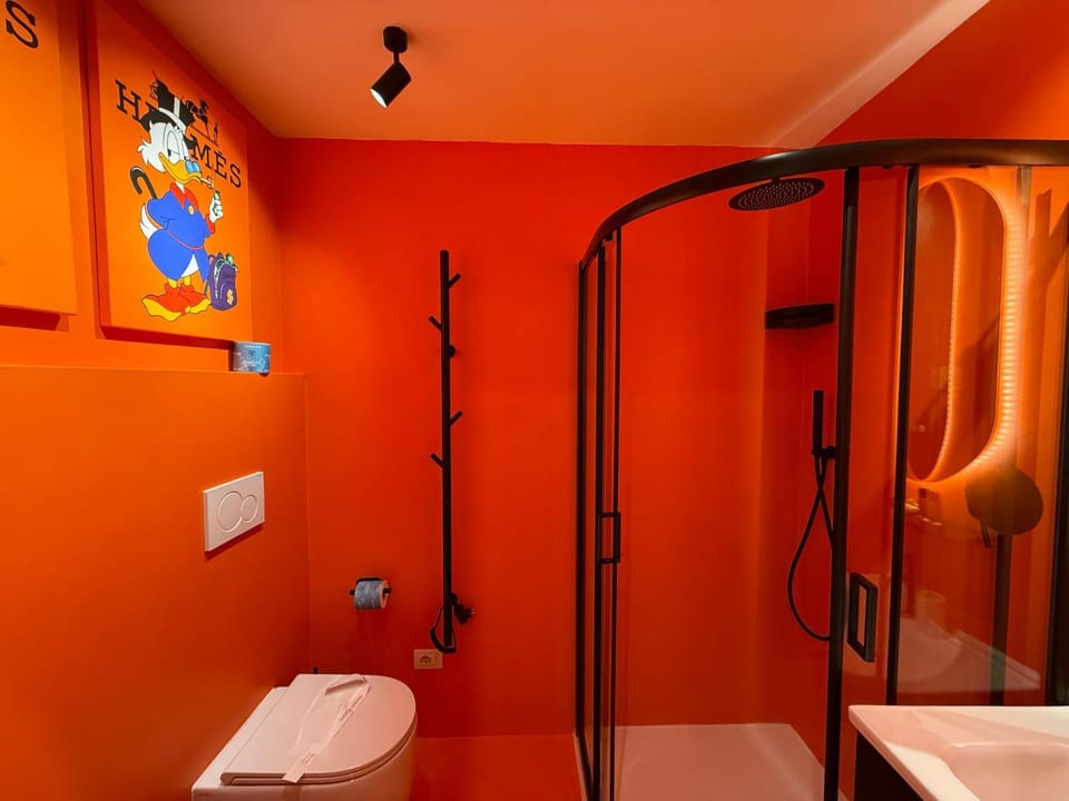 Shower, Toilet, Bathroom