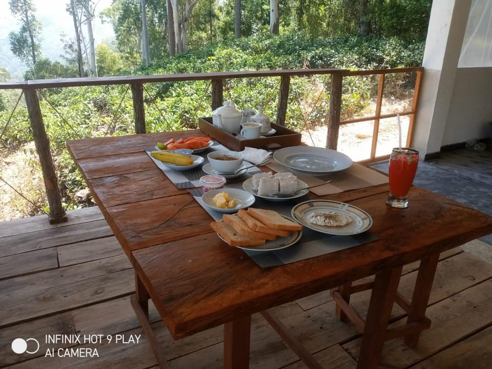 Food and drinks, Breakfast, Continental breakfast