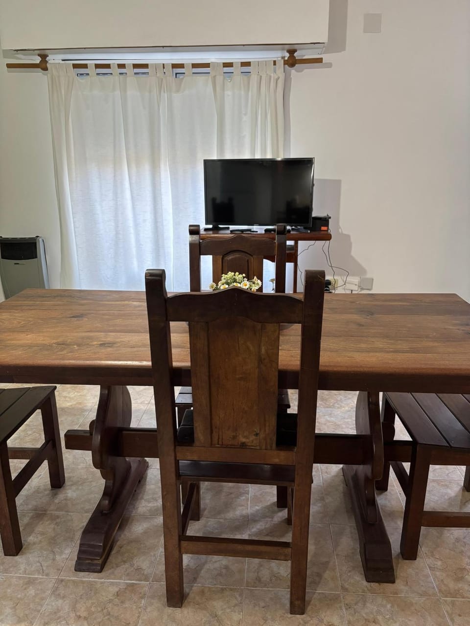 TV and multimedia, Dining area