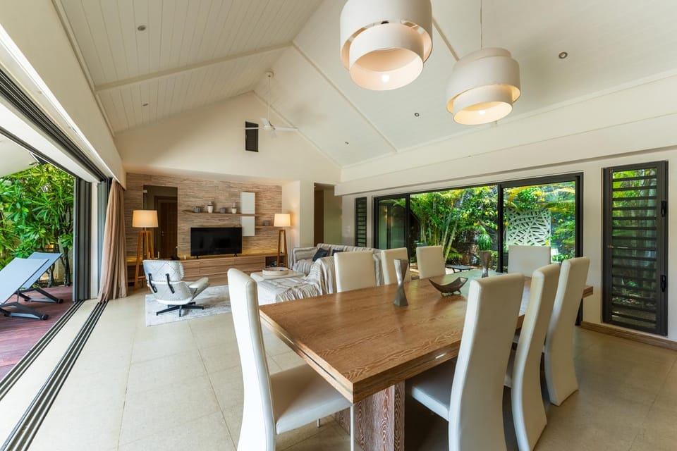 Spacious villa with private pool and 4 bedrooms Villa in Grand Baie