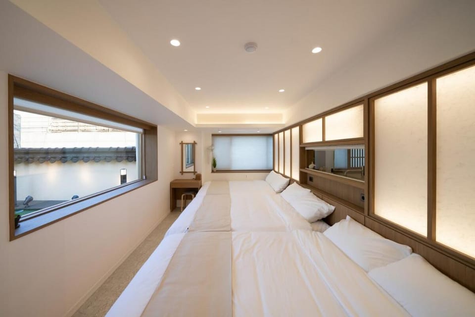 Sodamon Hanok Terrace Family Stay Jongno Seoul Apartment in Seoul