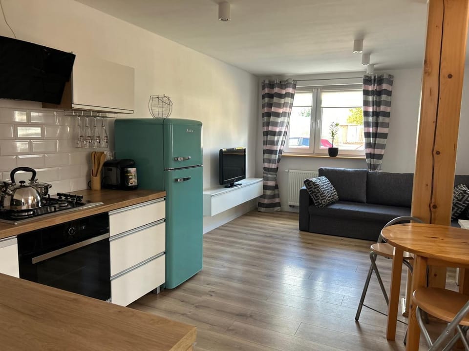 TV and multimedia, Coffee/tea facilities, Seating area, stove