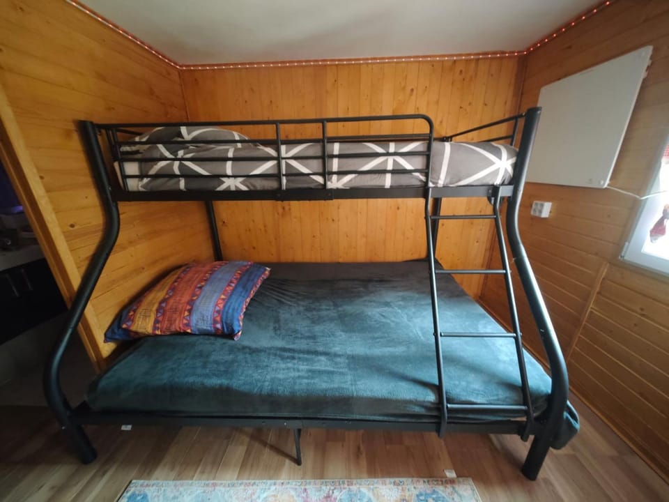 bunk bed