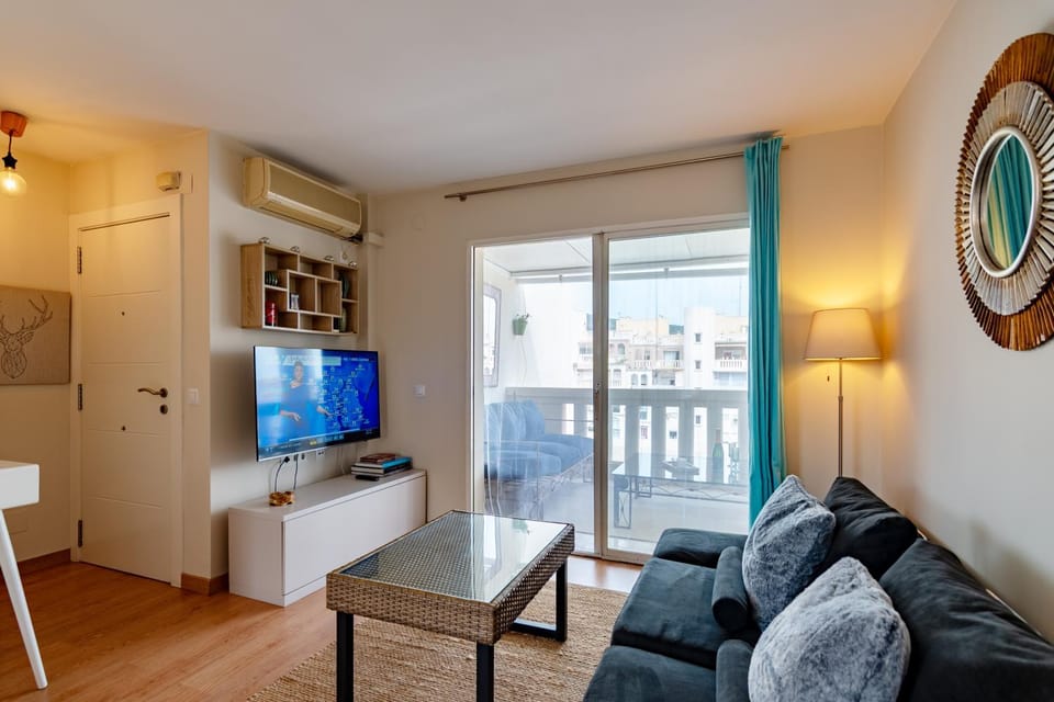 Living room, Seating area, Evening entertainment