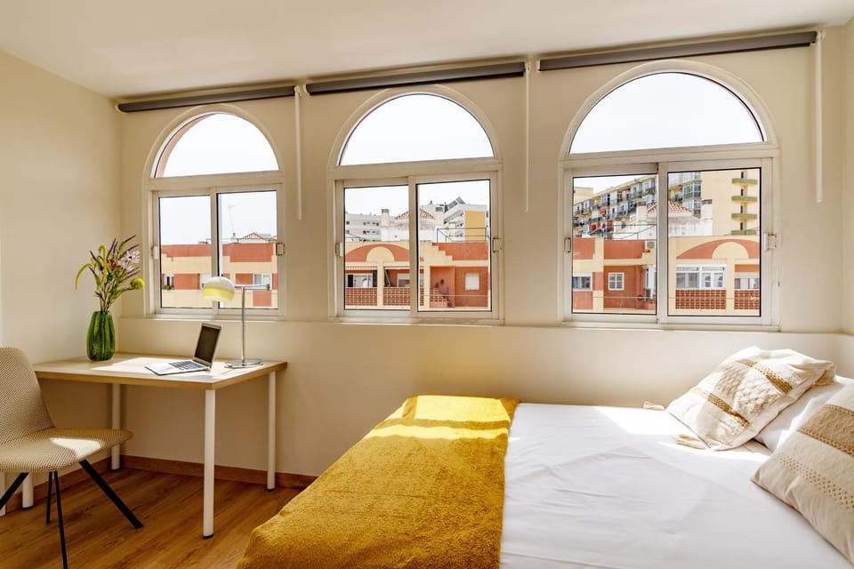 Bed, Photo of the whole room, Seating area, Bedroom