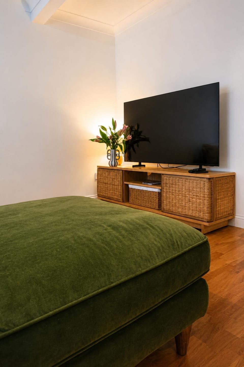 Lymington- Hidden Courtyard Retreat in Central Lymington Apartment in Lymington