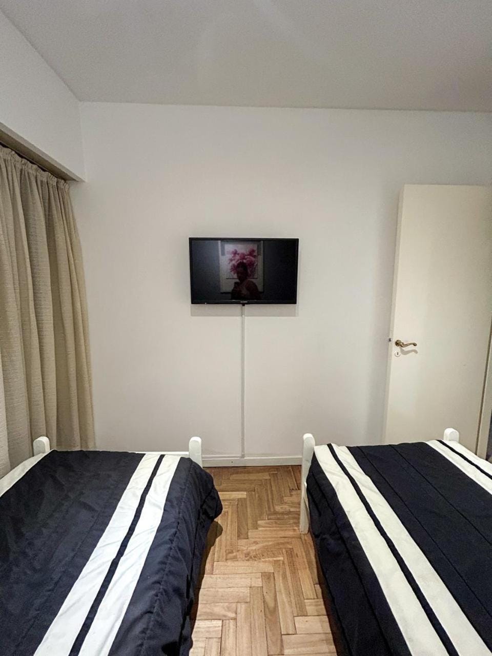 Departamento Centrico - Moderno - Incluye cochera Apartment in Bahía Blanca