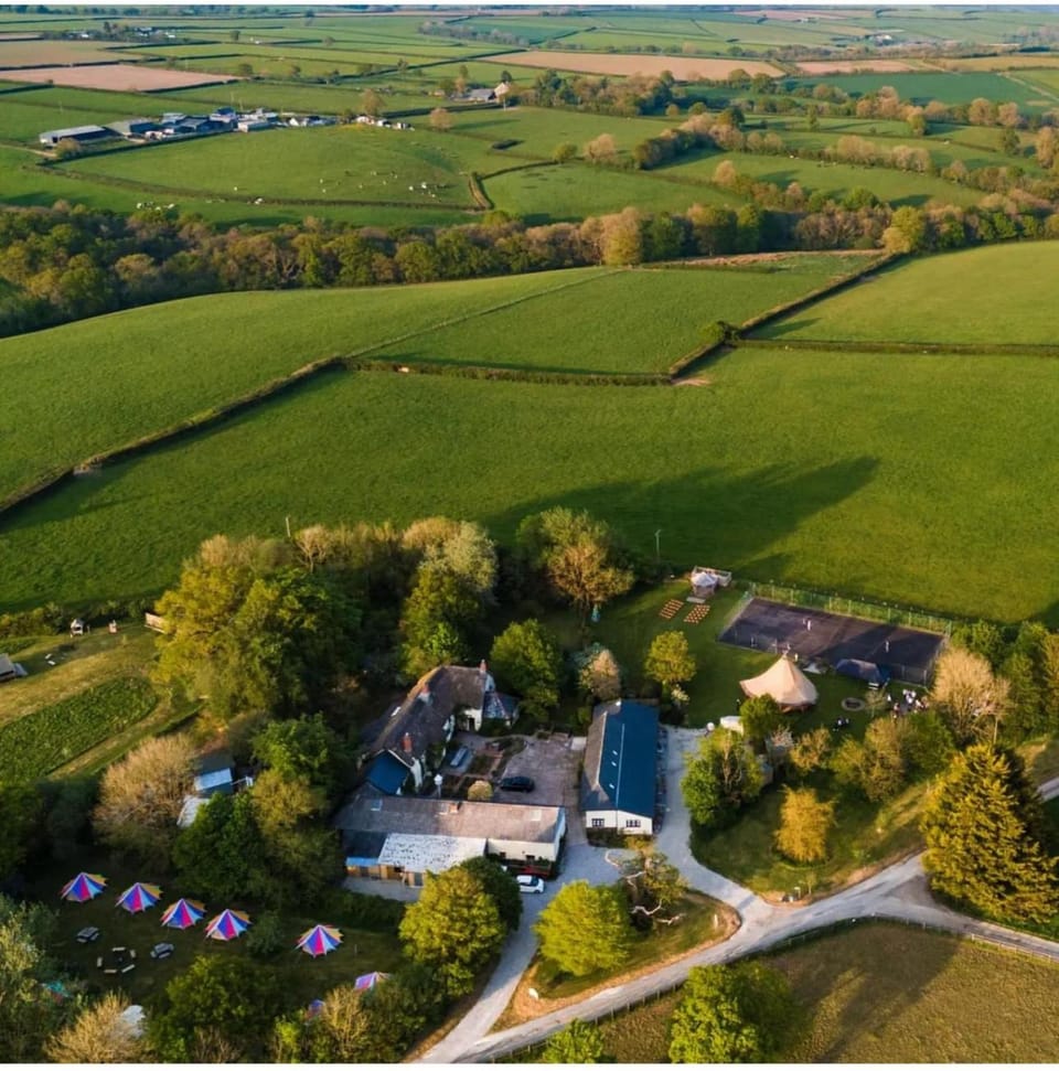 Honey Meadow Retreat House in North Devon District