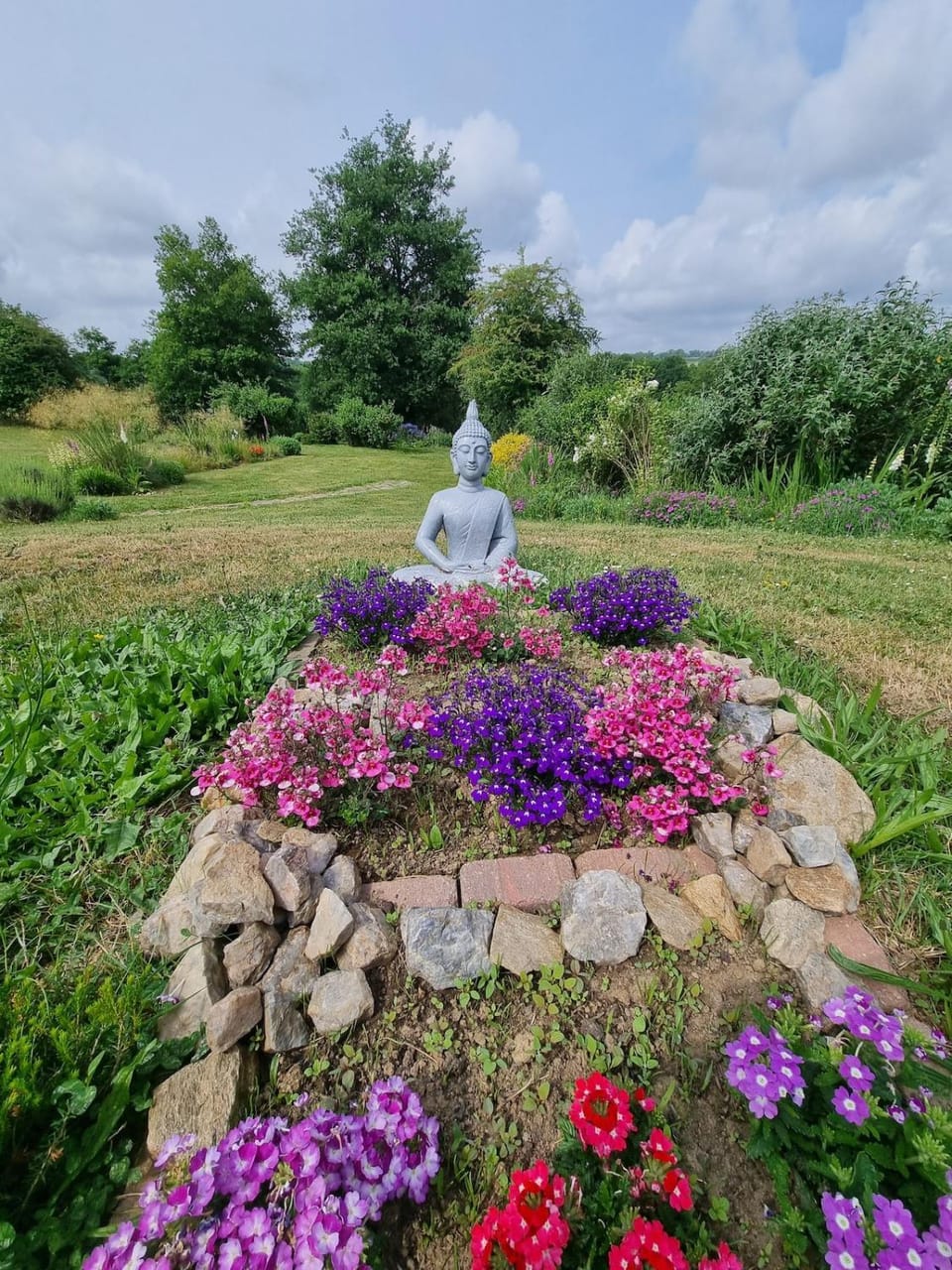 Nearby landmark, Spring, Day, Natural landscape, Garden, Garden view